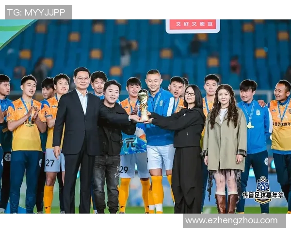 足球明星纷纷开通抖音平台分享生活瞬间引发粉丝热议与互动